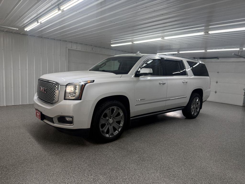 Used 2016 GMC Yukon XL Denali AWD/4WD image 4