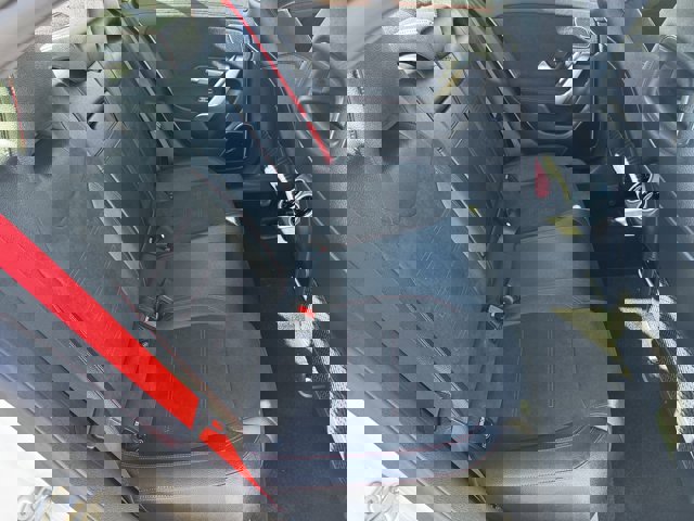 New 2026 Mercedes-Benz CLA 35 AMG 4MATIC image 5