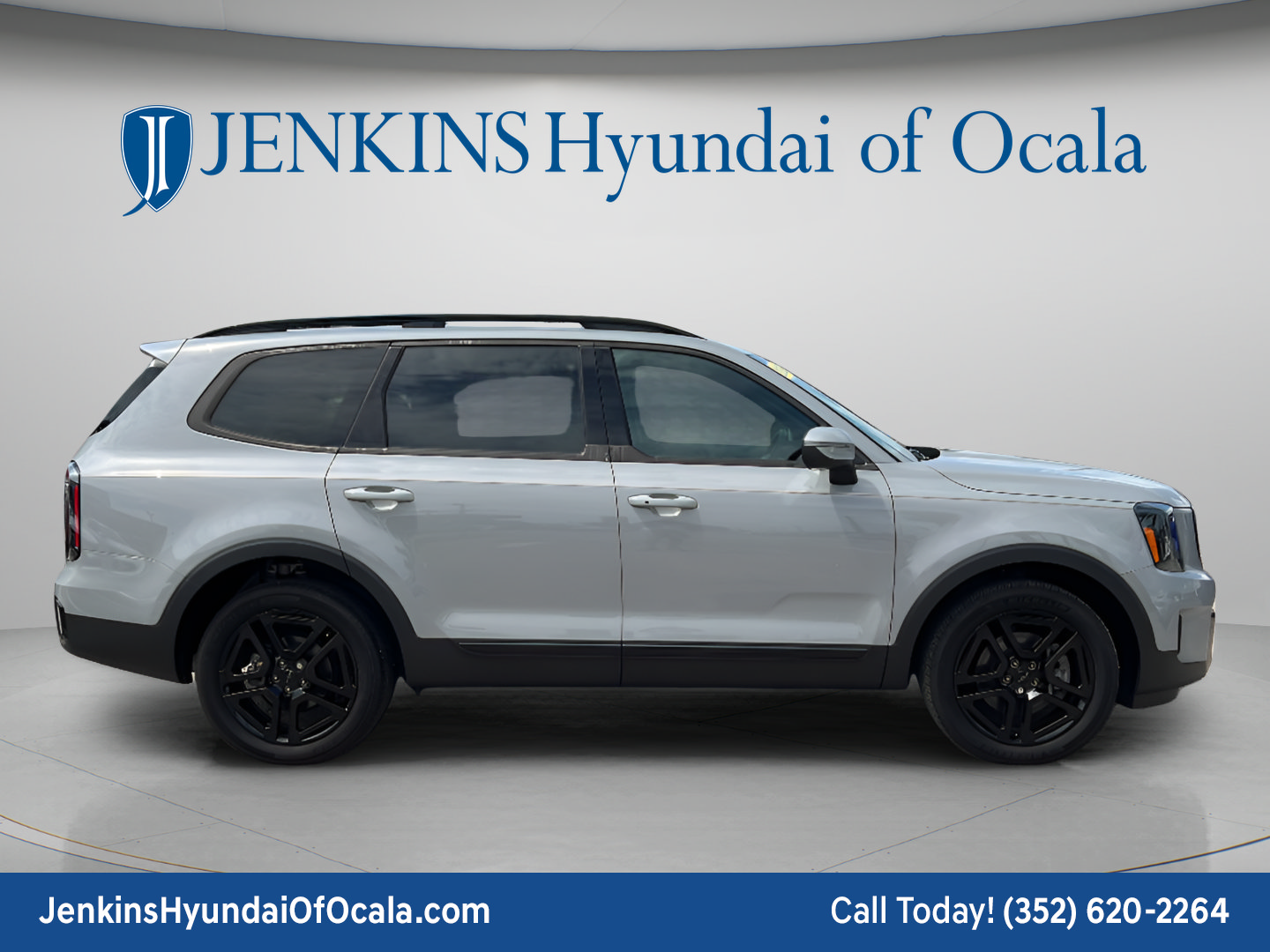 Used 2025 Kia Telluride EX X-Line AWD/4WD image 2