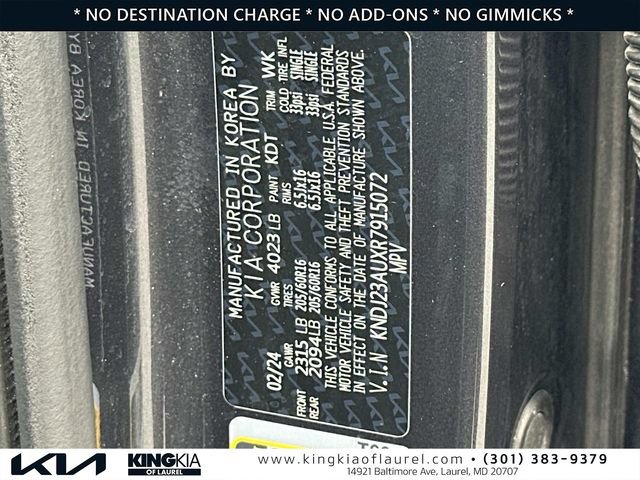 Used 2024 Kia Soul LX w/ Option Group 015 FWD image 31