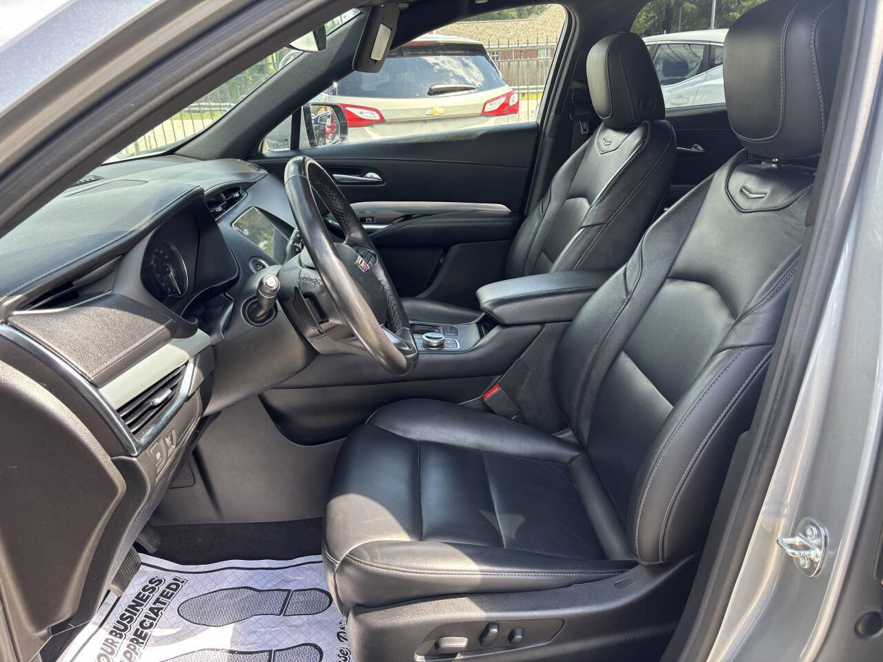 Used 2023 Cadillac XT4 Premium Luxury w/ Cold Weather Package image 8