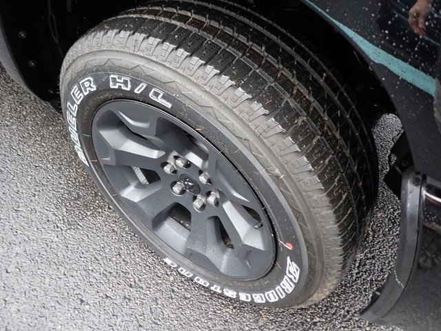 New 2026 RAM 1500 4x4 Crew Cab image 8