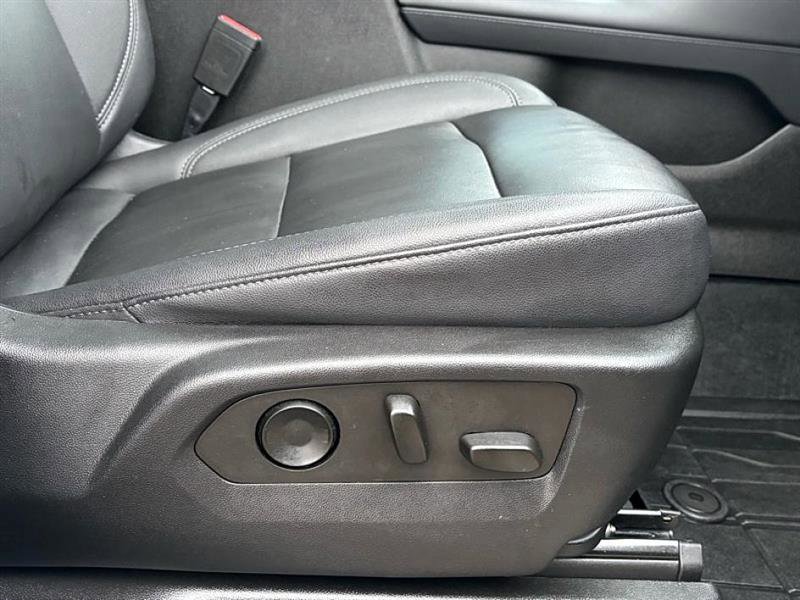 Used 2022 Chevrolet Tahoe Z71 w/ Luxury Package image 57