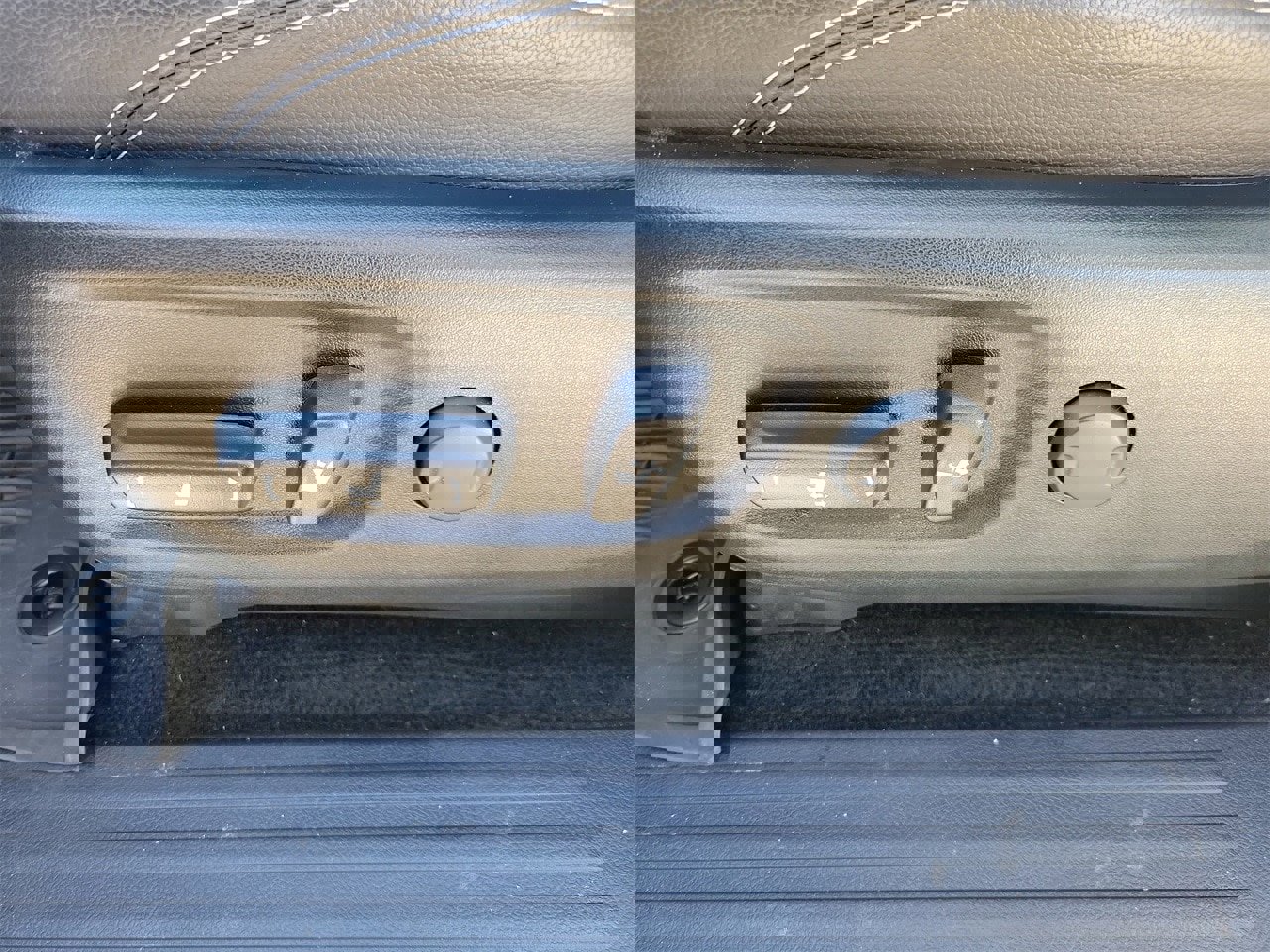 Used 2024 Toyota 4Runner Limited image 16