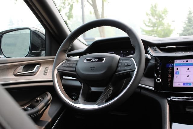 New 2026 Jeep Grand Cherokee Limited AWD/4WD image 49