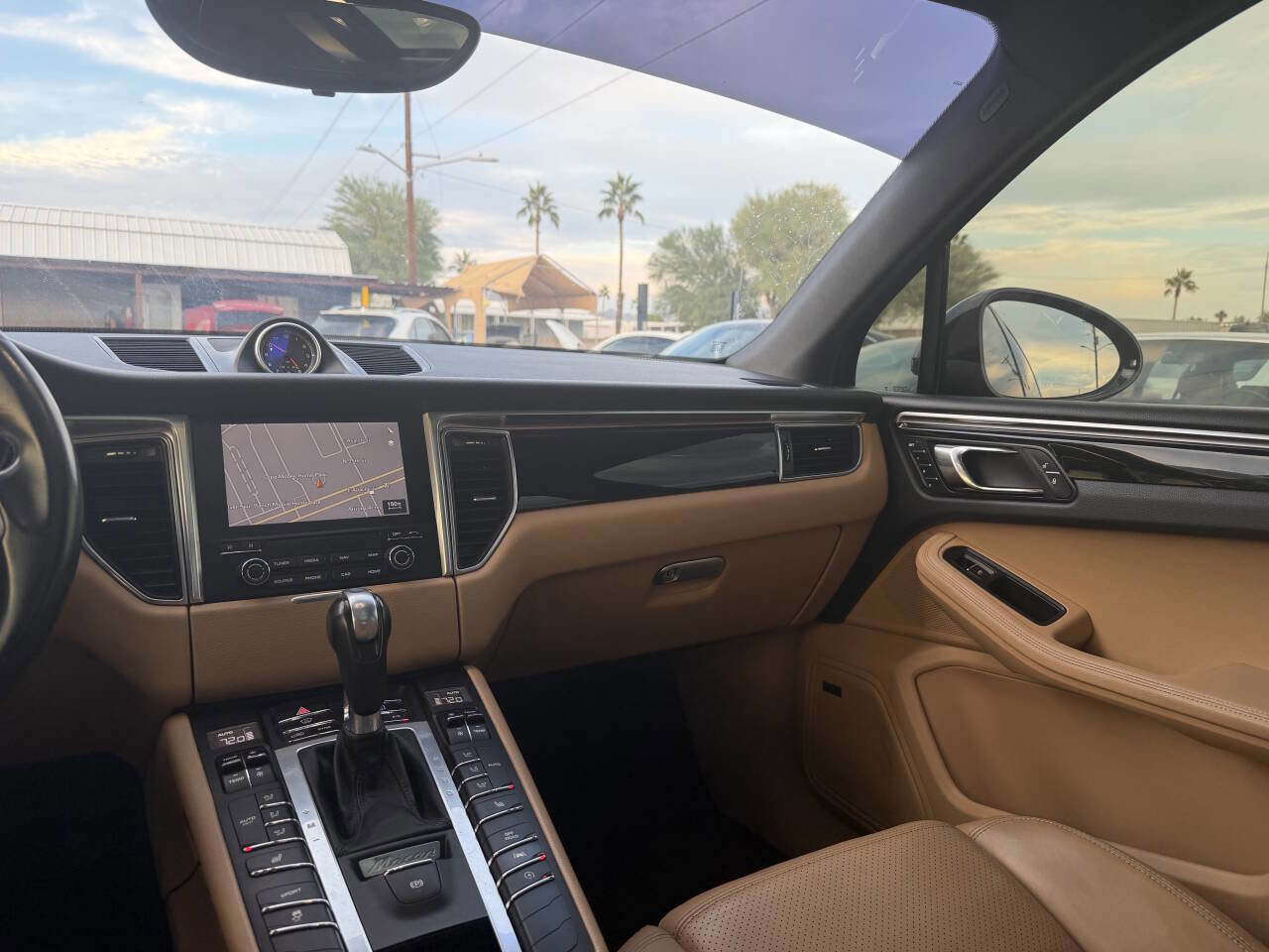 Used 2017 Porsche Macan image 23