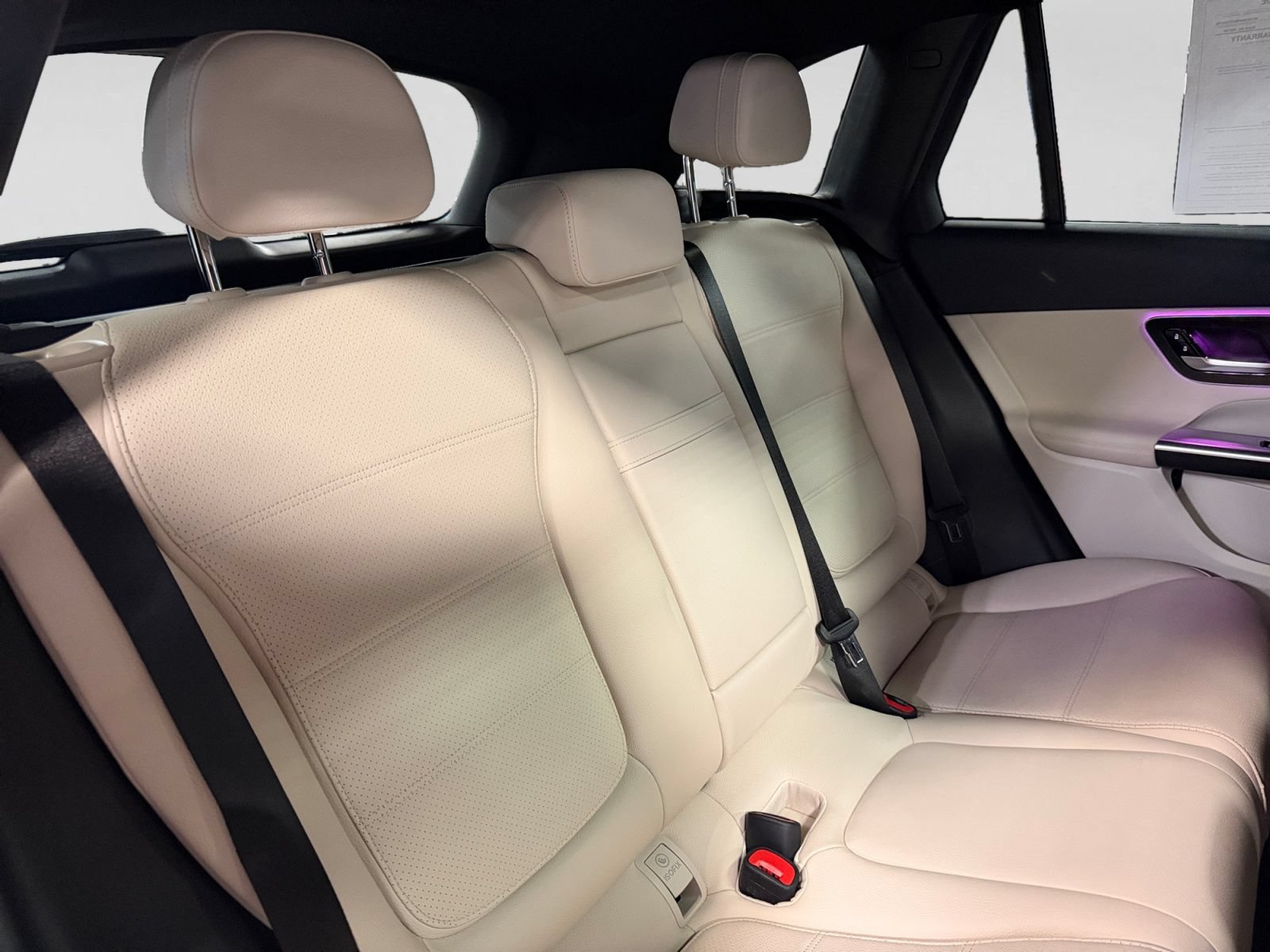 Used 2026 Mercedes-Benz GLC 300 4MATIC image 24