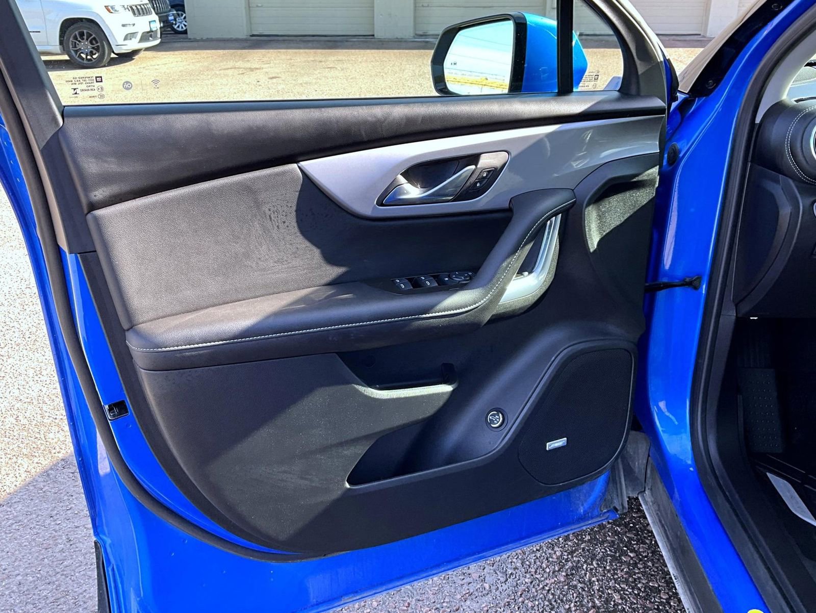 Used 2025 Chevrolet Blazer LT w/ Sound & Technology Package image 10