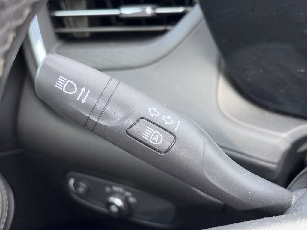 Used 2024 Buick Encore GX Sport Touring FWD image 13