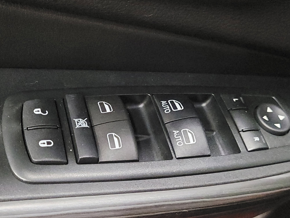 Used 2015 Jeep Cherokee Limited AWD/4WD image 27