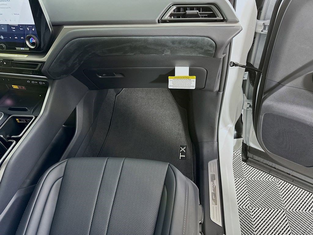 New 2026 Lexus TX 500h AWD image 35