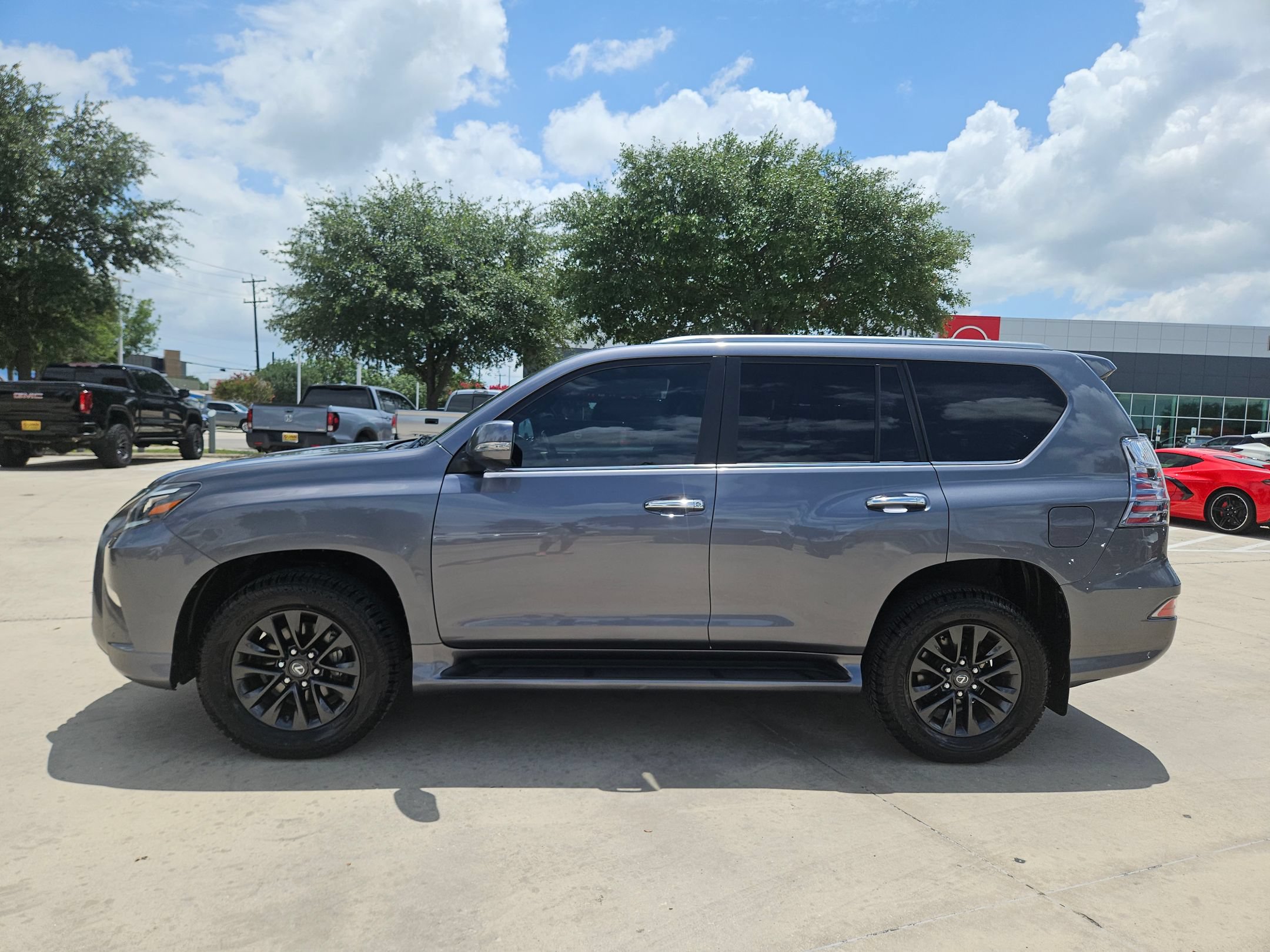 Used 2021 Lexus GX 460 Premium w/ Premium Package AWD/4WD image 6