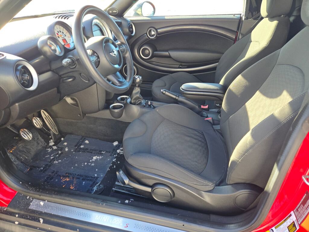 Used 2014 MINI Cooper Roadster S image 24