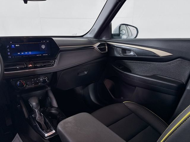 Used 2025 Chevrolet TrailBlazer ACTIV w/ Driver Confidence Package image 24