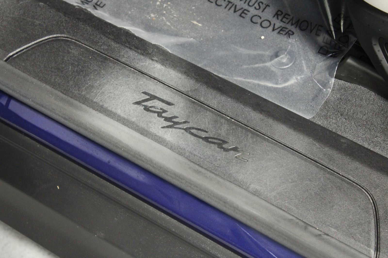 Certified 2021 Porsche Taycan image 31