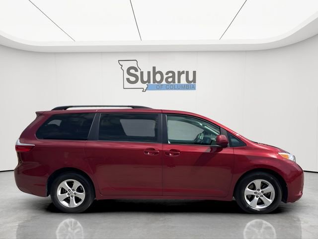 Used 2017 Toyota Sienna LE FWD image 8