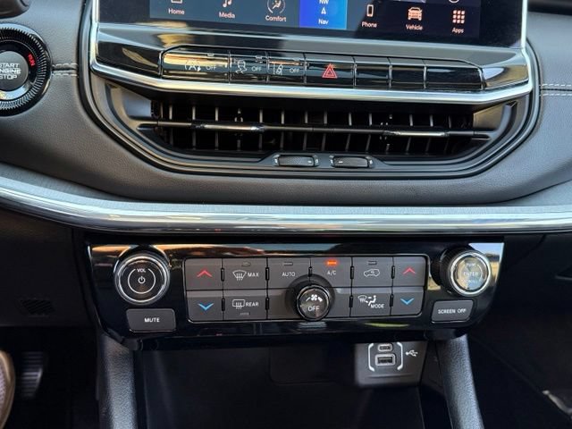 Used 2022 Jeep Compass High Altitude AWD/4WD image 22