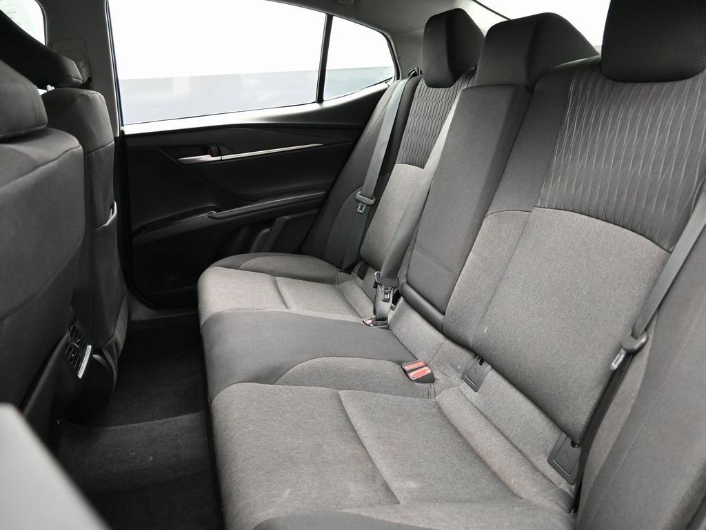 Used 2025 Toyota Camry LE w/ Convenience Package image 34