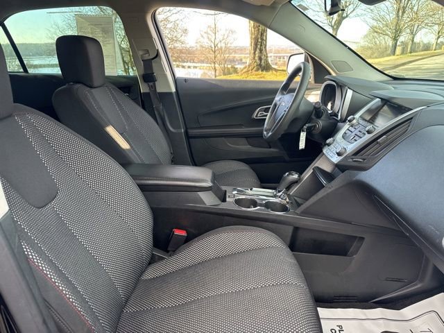 Used 2017 Chevrolet Equinox LS image 11