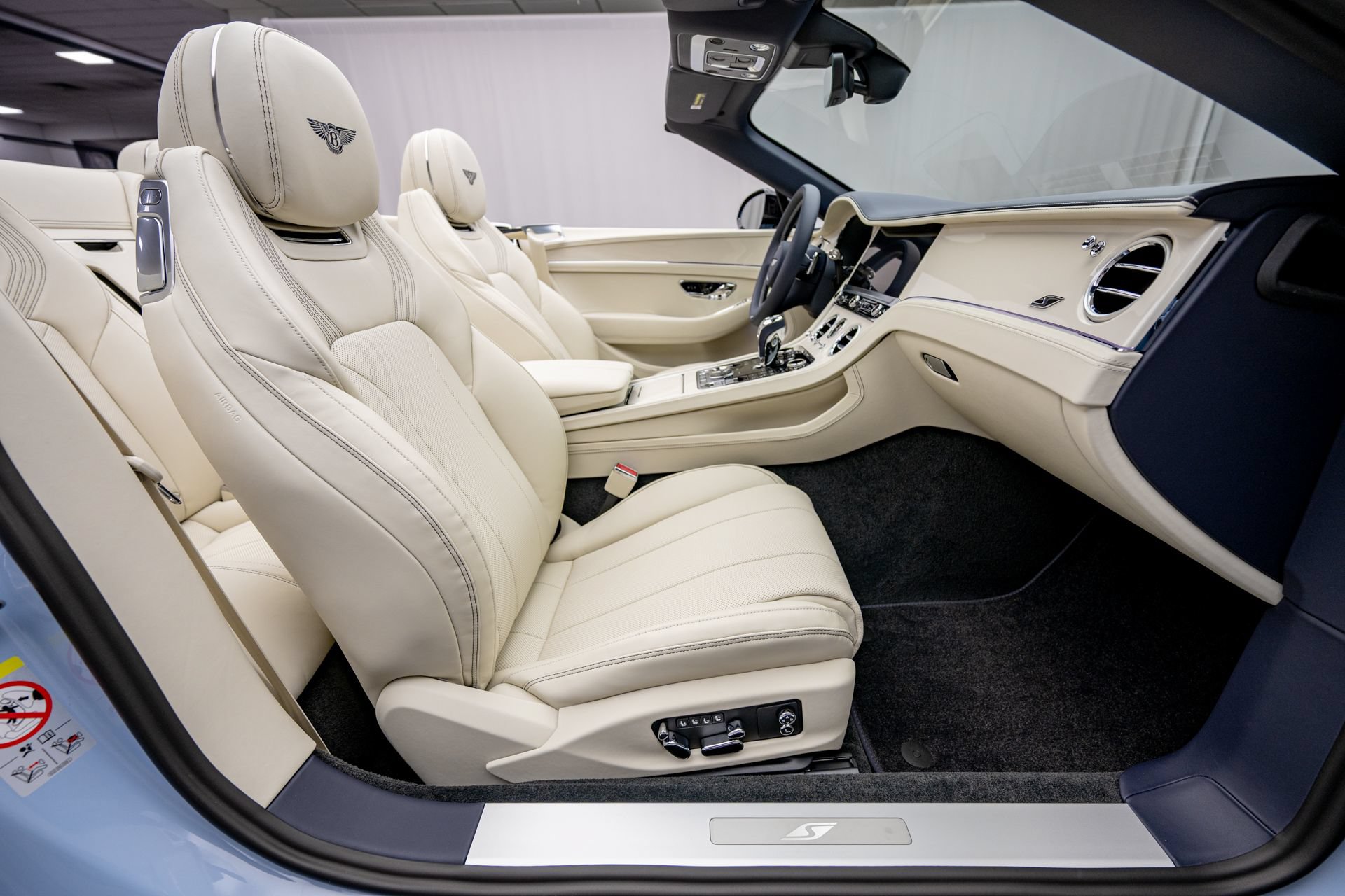 New 2026 Bentley Continental GT AWD/4WD image 22