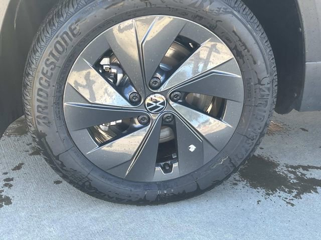 New 2026 Volkswagen Taos S FWD image 6