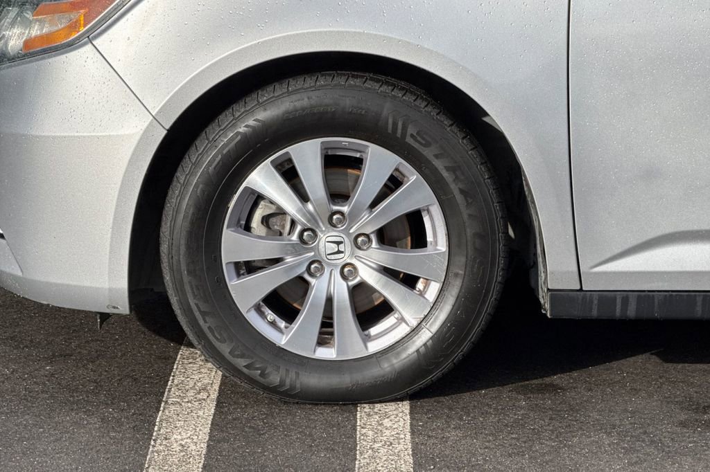 Used 2015 Honda Odyssey EX-L image 27