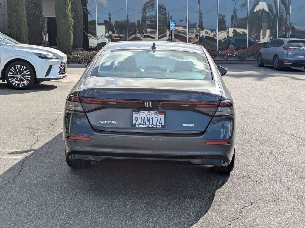 Certified 2025 Honda Accord EX-L image 19