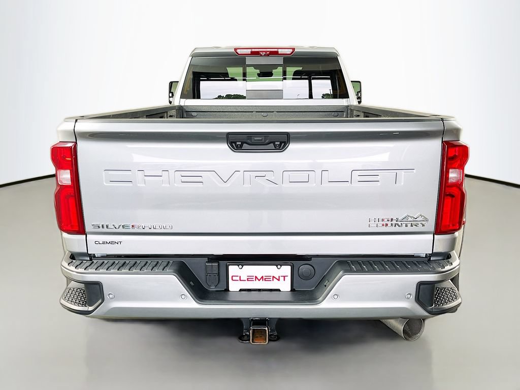Used 2025 Chevrolet Silverado 3500 High Country w/ High Country Premium Package AWD/4WD image 8