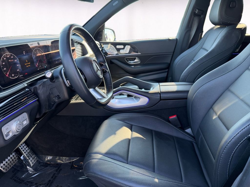 Used 2024 Mercedes-Benz GLS 450 4MATIC image 9