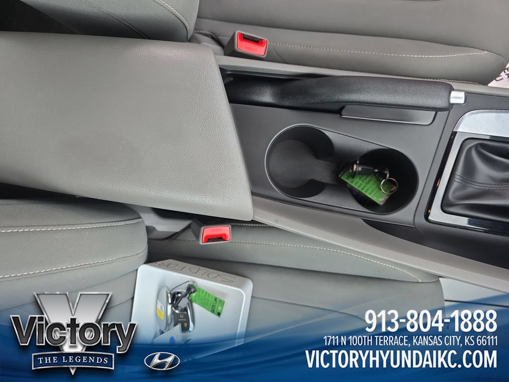 Used 2024 Hyundai Elantra SEL FWD image 26