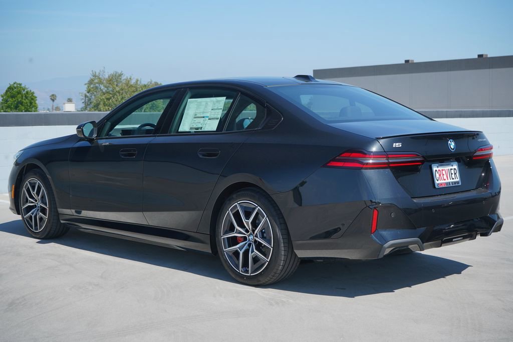 New 2026 BMW i5 eDrive40 w/ M Sport Package image 7