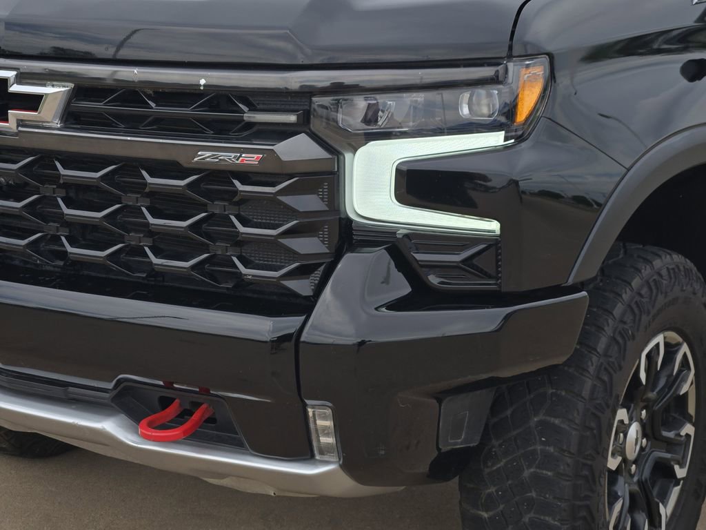Used 2024 Chevrolet Silverado 1500 ZR2 w/ Technology Package AWD/4WD image 31