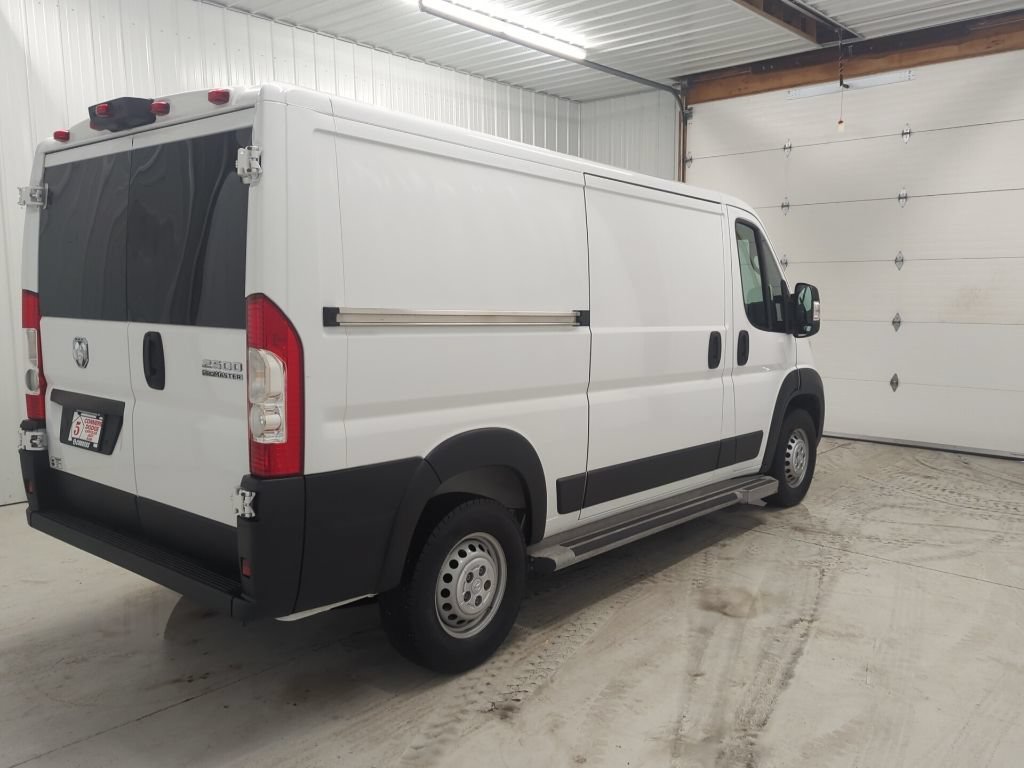 Used 2025 RAM ProMaster 2500 w/ U-Haul Equipment Group FWD image 4