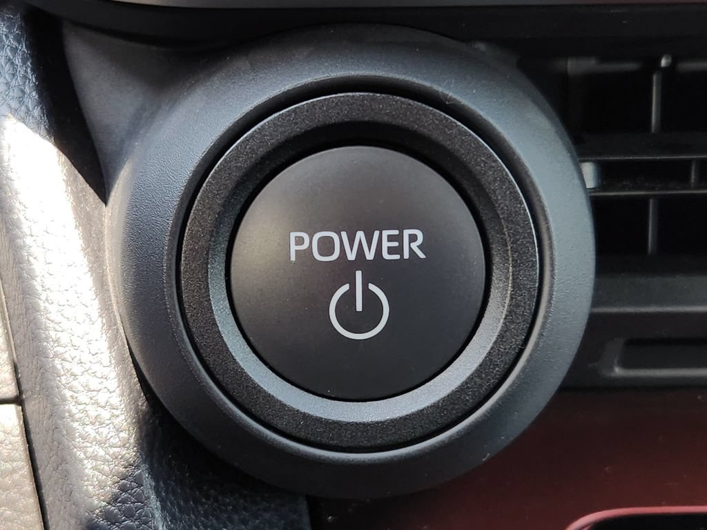 Used 2025 Toyota Prius Plug-In Hybrid FWD image 23