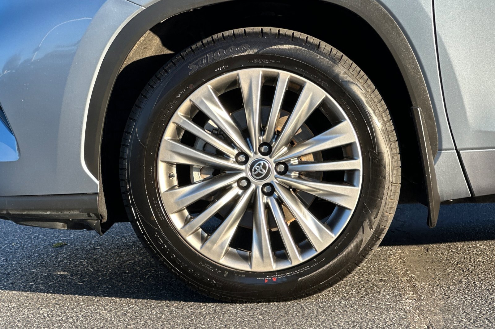 Certified 2022 Toyota Highlander Platinum image 13