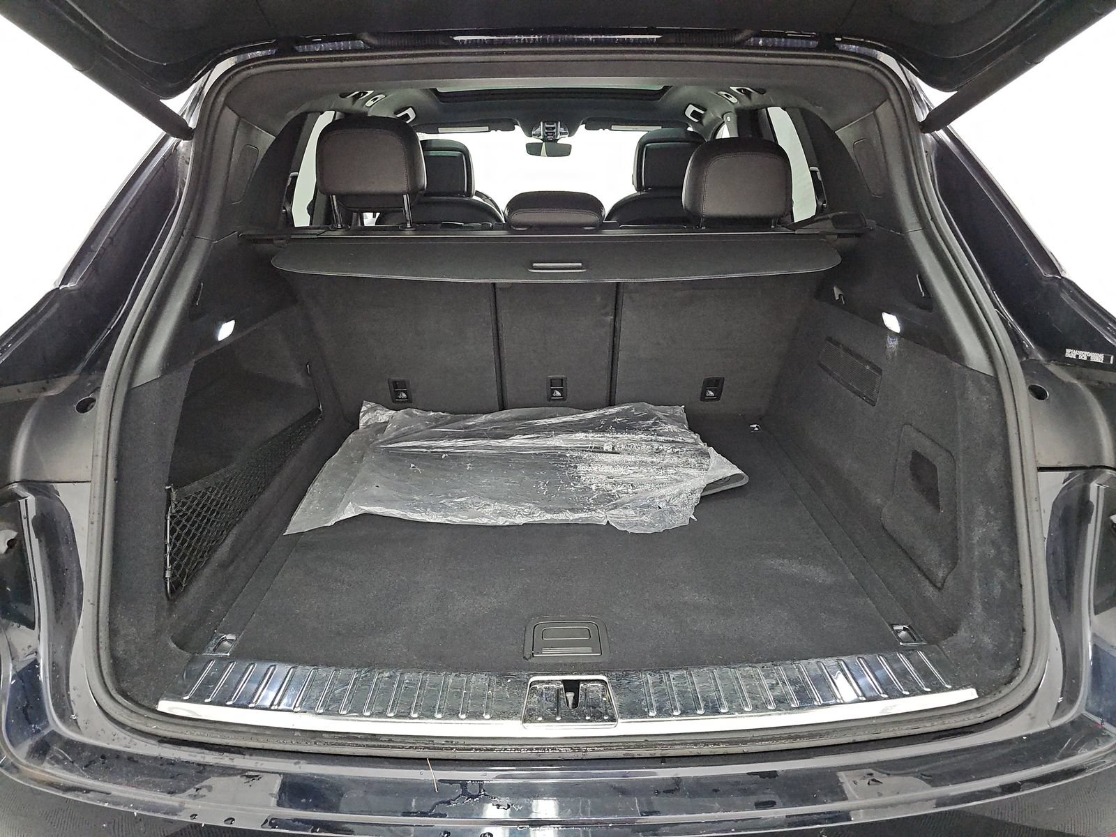 Used 2023 Porsche Cayenne Platinum Edition AWD/4WD image 14