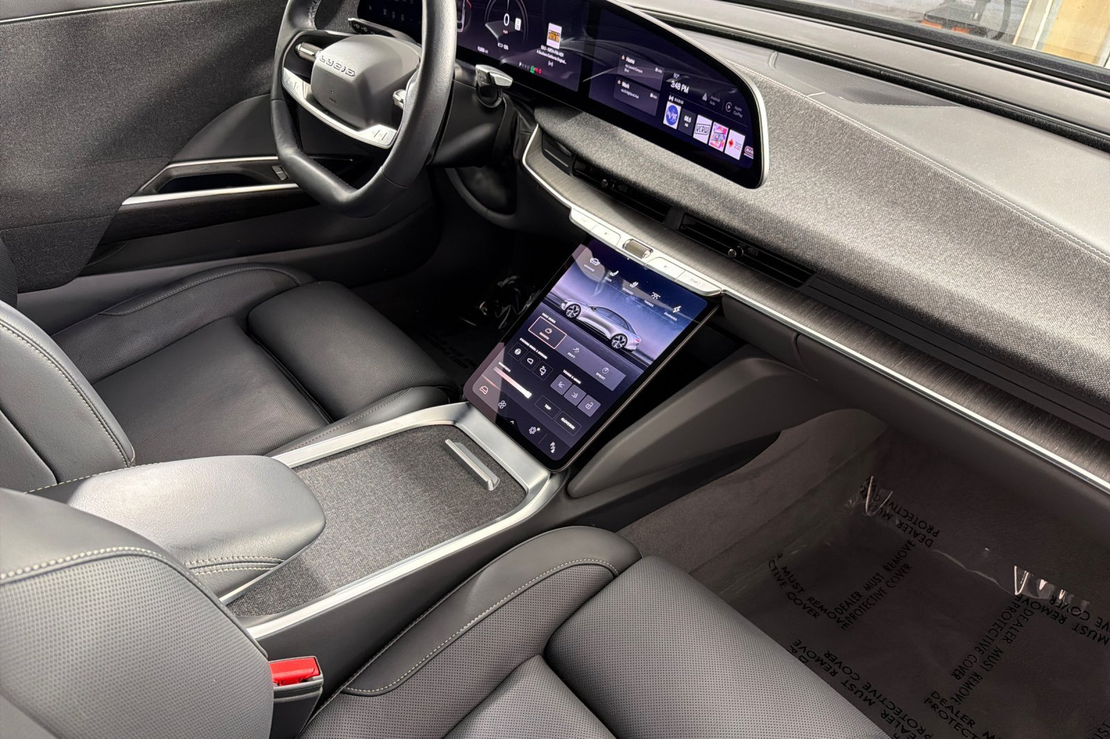 Used 2024 Lucid Air Touring AWD/4WD image 14