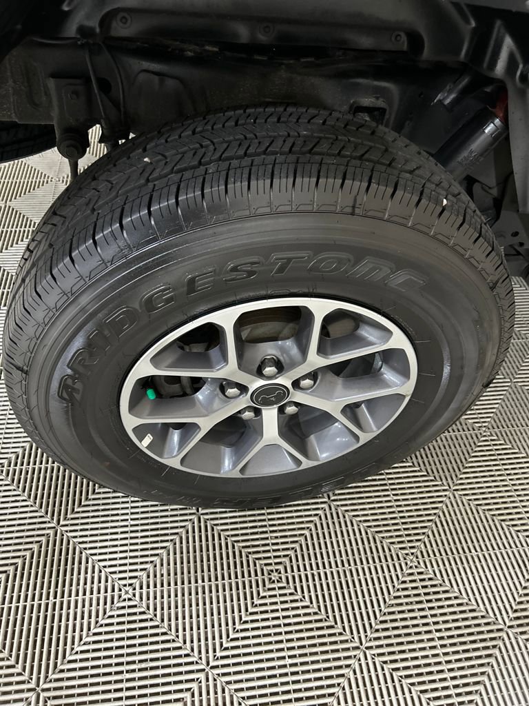 Used 2022 Jeep Gladiator Sport image 14