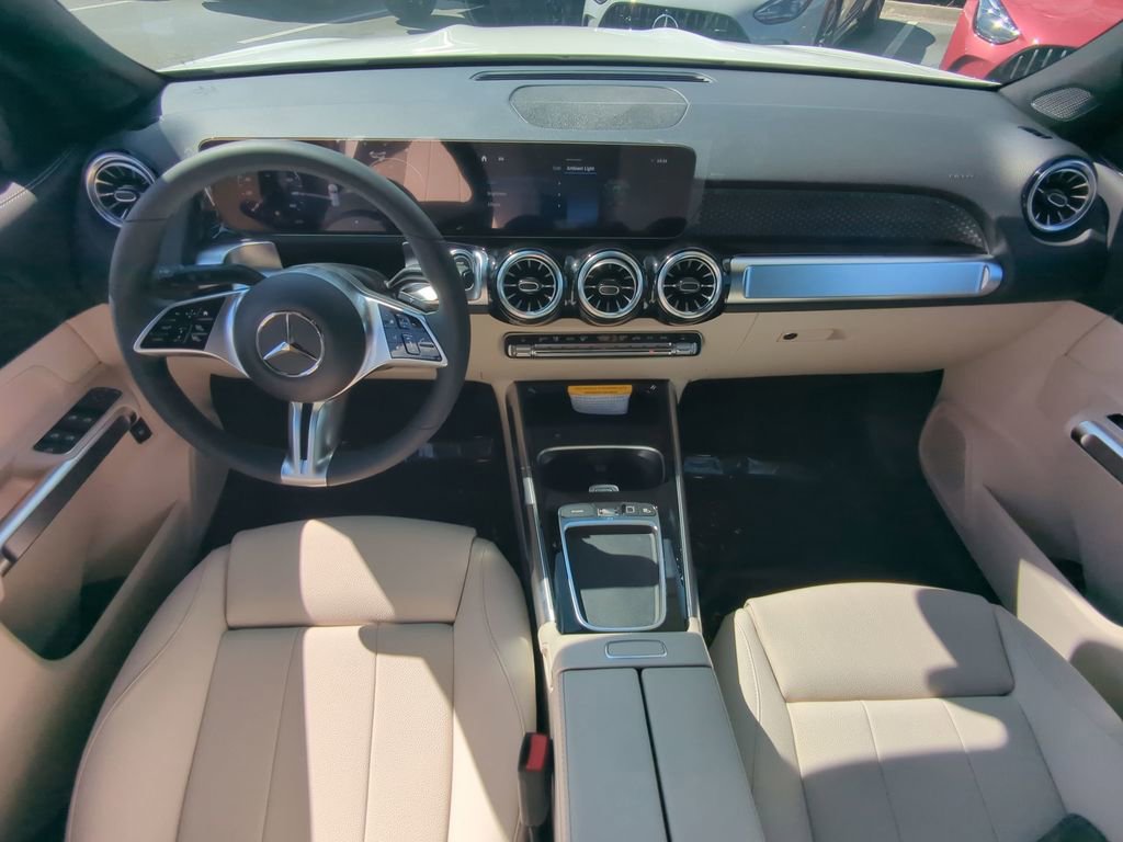 New 2025 Mercedes-Benz GLB 250 GLB 250 image 2