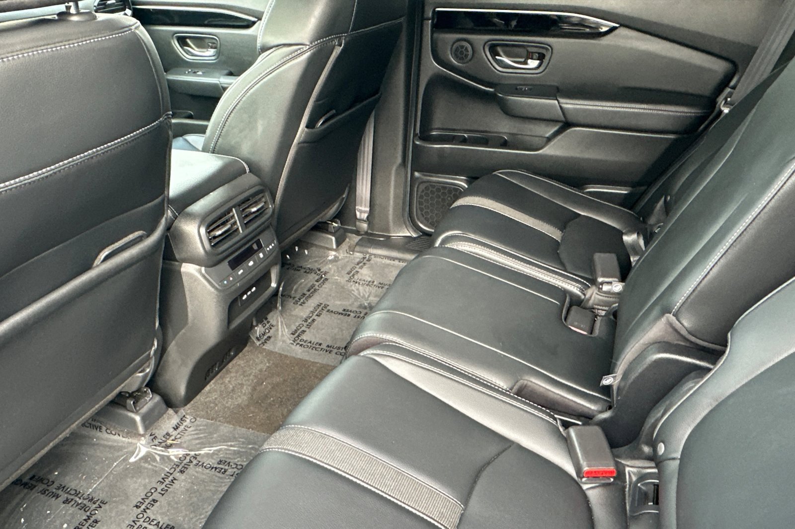 Certified 2024 Honda Pilot Touring image 12