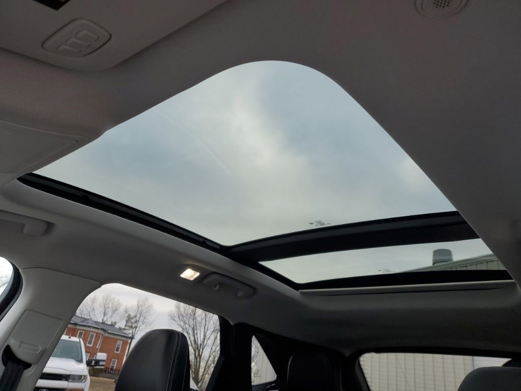 Used 2022 Ford Escape Titanium w/ Titanium Elite Package image 23