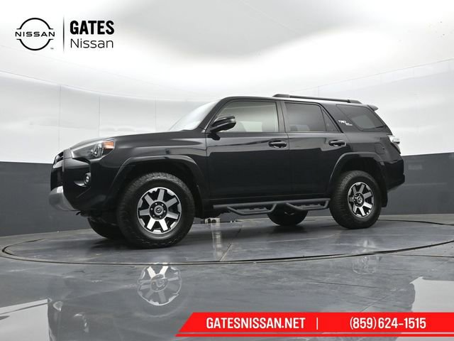 Used 2022 Toyota 4Runner TRD Off-Road AWD/4WD image 38
