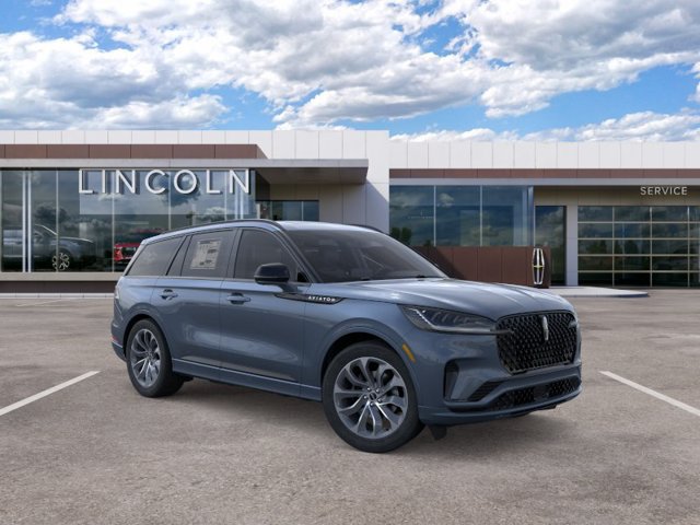 New 2026 Lincoln Aviator AWD w/ Jet Appearance Package image 7
