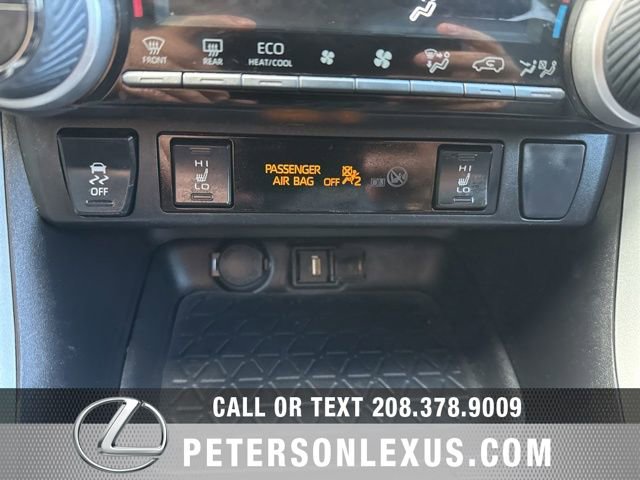 Used 2022 Toyota RAV4 XLE Premium AWD/4WD image 15
