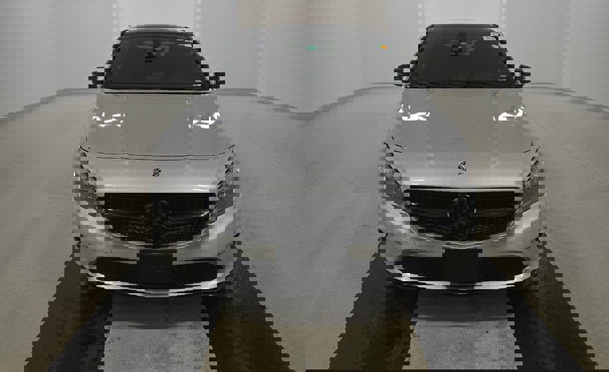 Used 2018 Mercedes-Benz CLA 250 4MATIC image 9