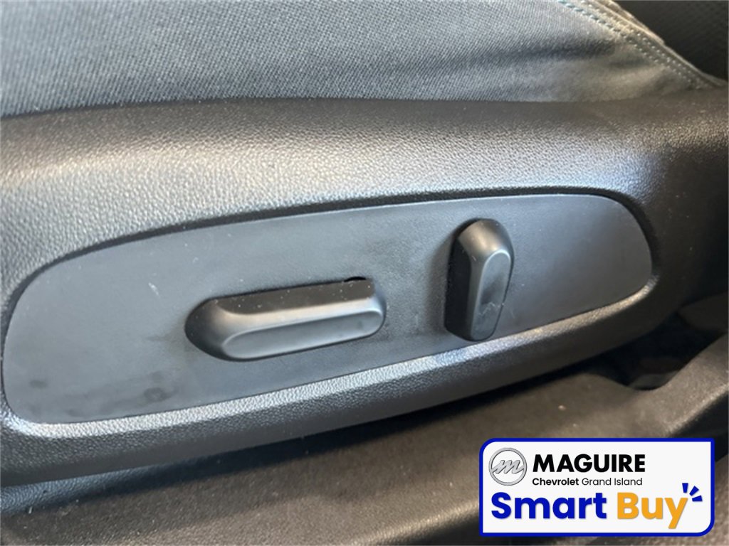 Used 2019 Chevrolet Cruze LT w/ Convenience Package image 18