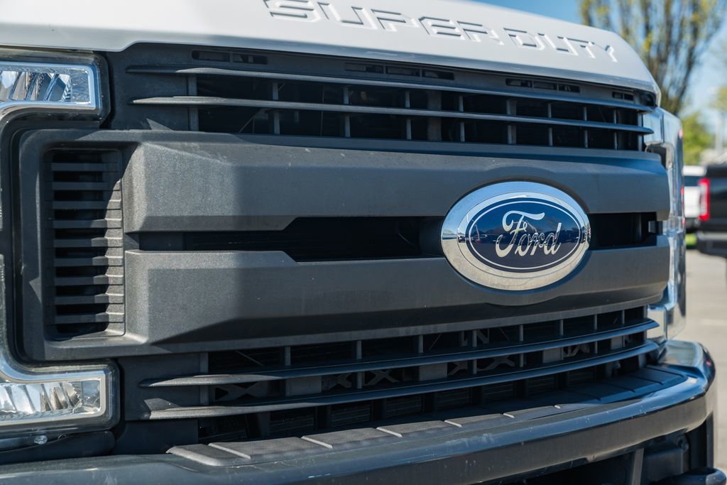 Used 2019 Ford F550 4x4 SuperCab Super Duty image 9