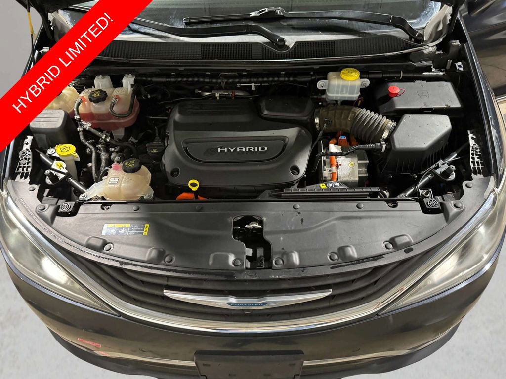 Used 2019 Chrysler Pacifica Limited w/ Advanced Safetytec Group FWD image 32