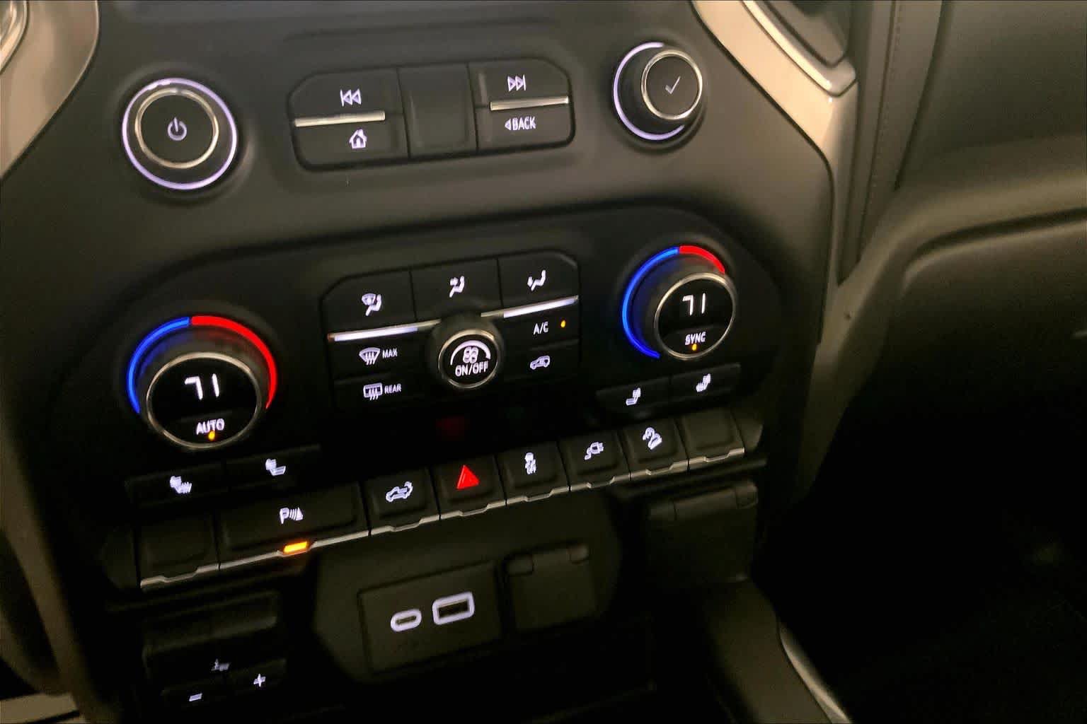 Used 2021 Chevrolet Silverado 1500 LT Trail Boss w/ LT Trail Boss Premium Package AWD/4WD image 33