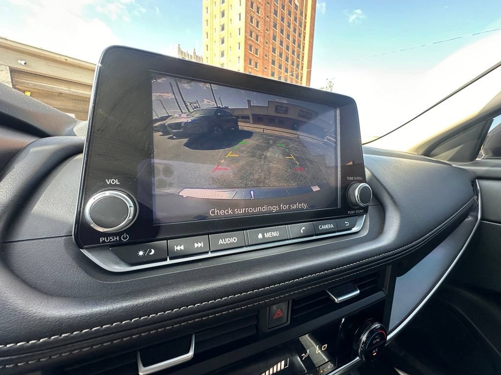 Certified 2024 Nissan Rogue SV FWD image 23